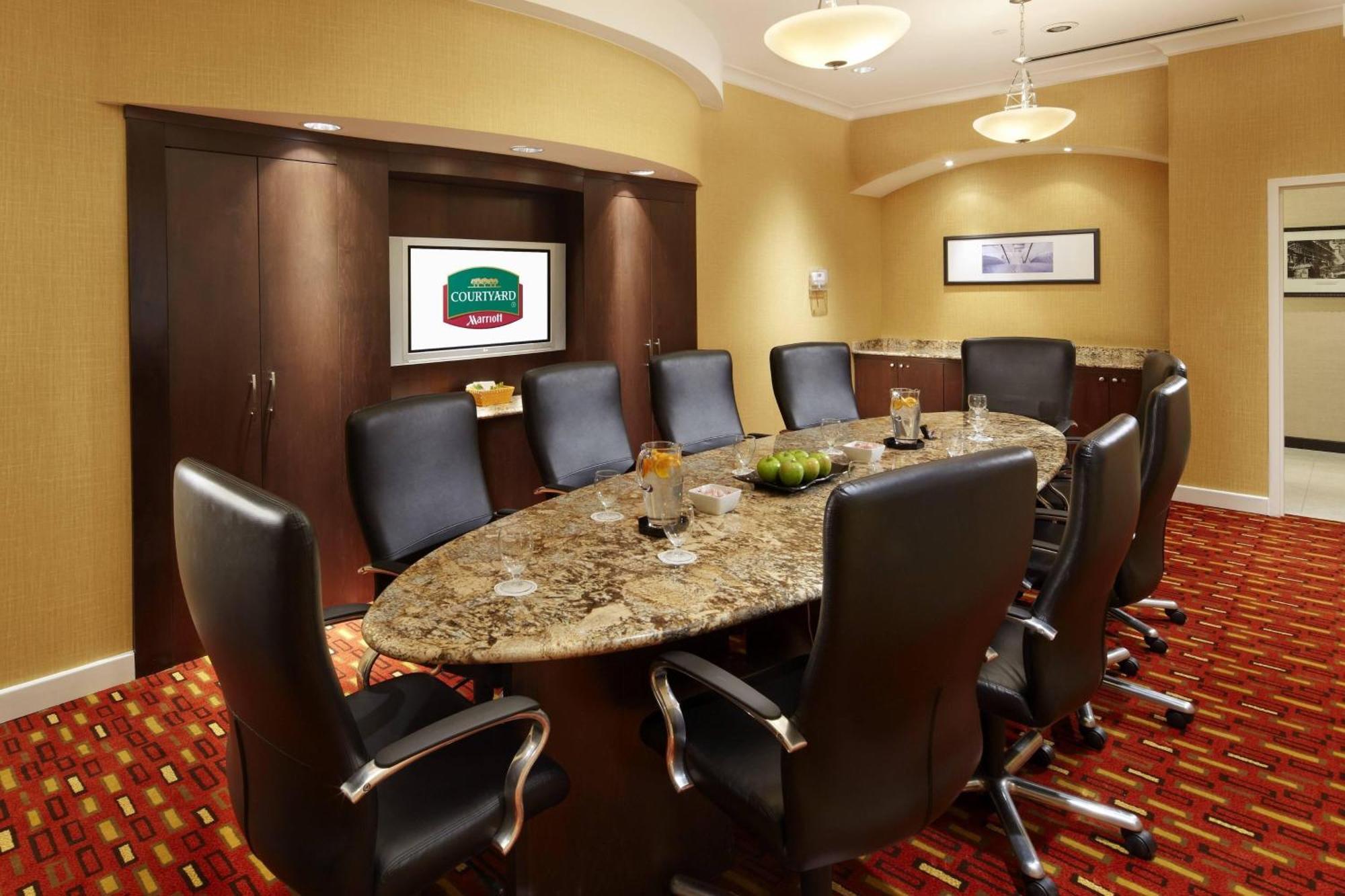 Courtyard By Marriott Pittsburgh West Homestead Waterfront Extérieur photo