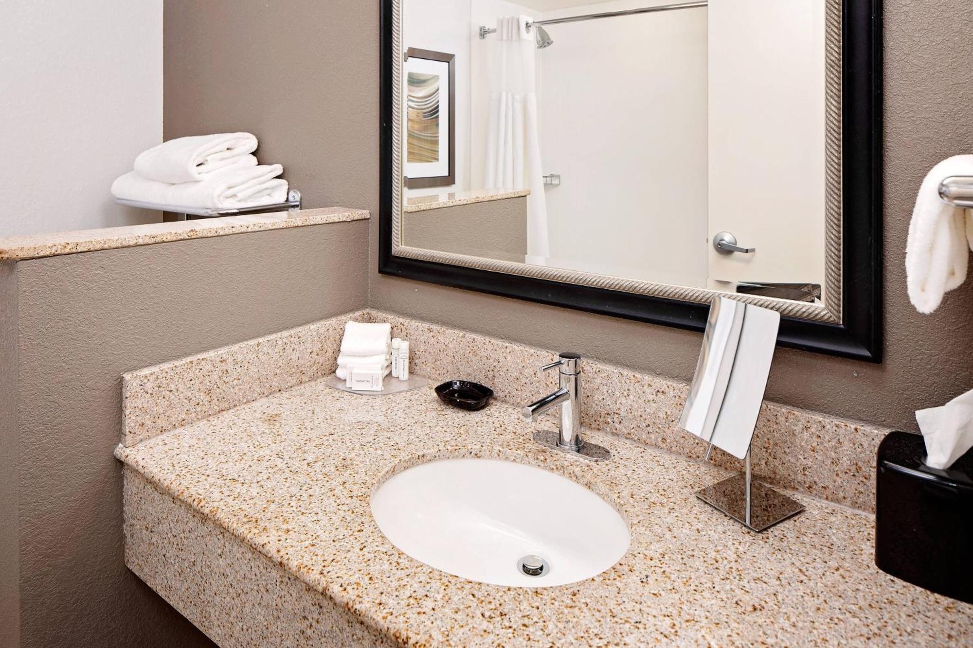 Courtyard By Marriott Pittsburgh West Homestead Waterfront Extérieur photo